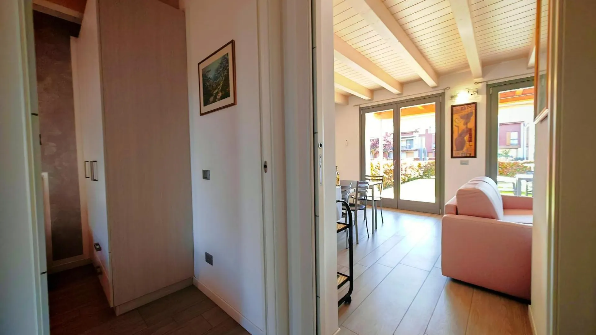 Sg Luxury - Crystal Bay Apartment Castelnuovo del Garda Italië