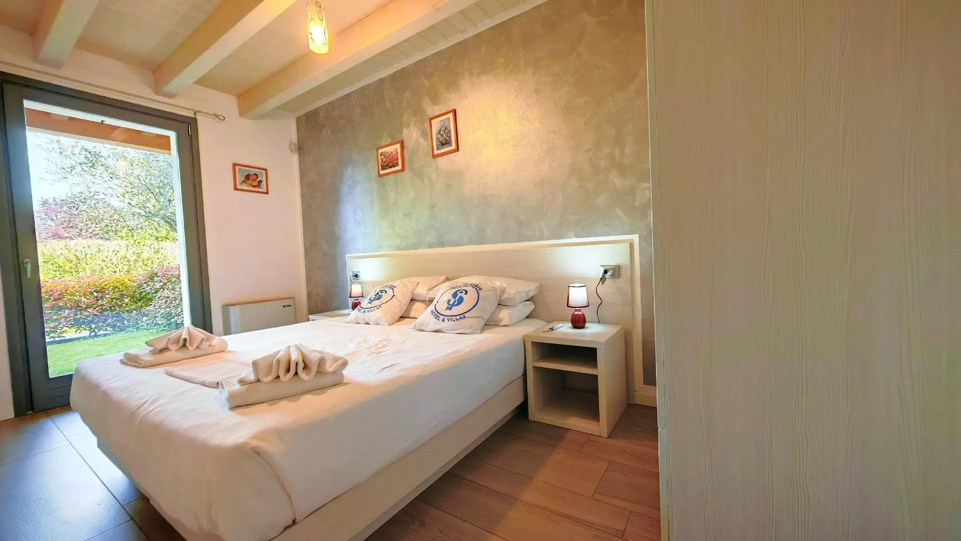 Sg Luxury - Crystal Bay Apartment Castelnuovo del Garda Italië