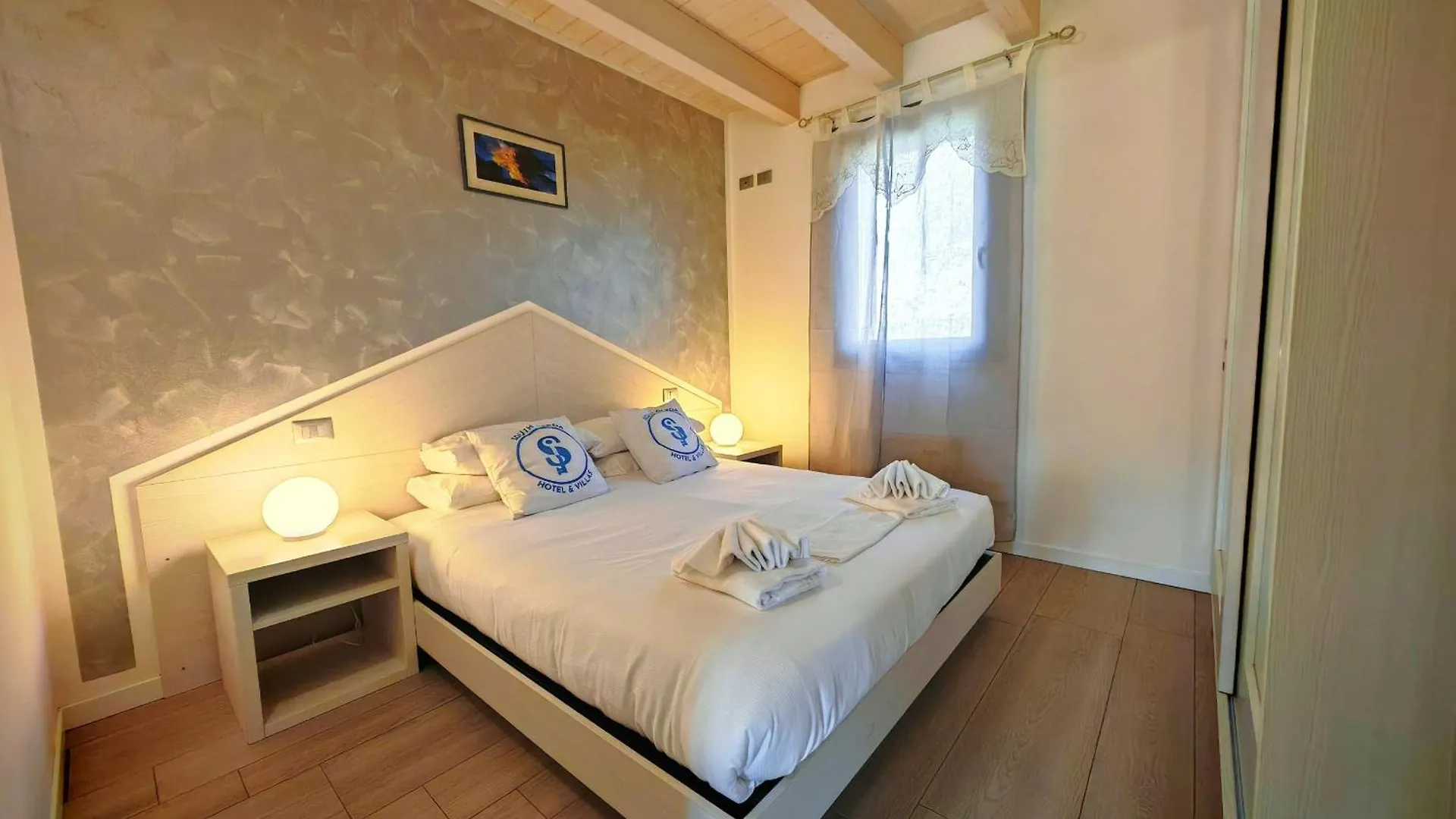 Sg Luxury - Crystal Bay Apartment Castelnuovo del Garda